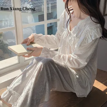 Runxiangcheng2023 Новая французская мода Роскошный бархатный кружевной кардиган с длинными рукавами Женская ночная одежда Домашняя одежда Бесплатная доставка