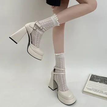 Женская осенне-зимняя винтажная обувь mary Jane на высоком каблуке с белой платформой и французскими блоками.